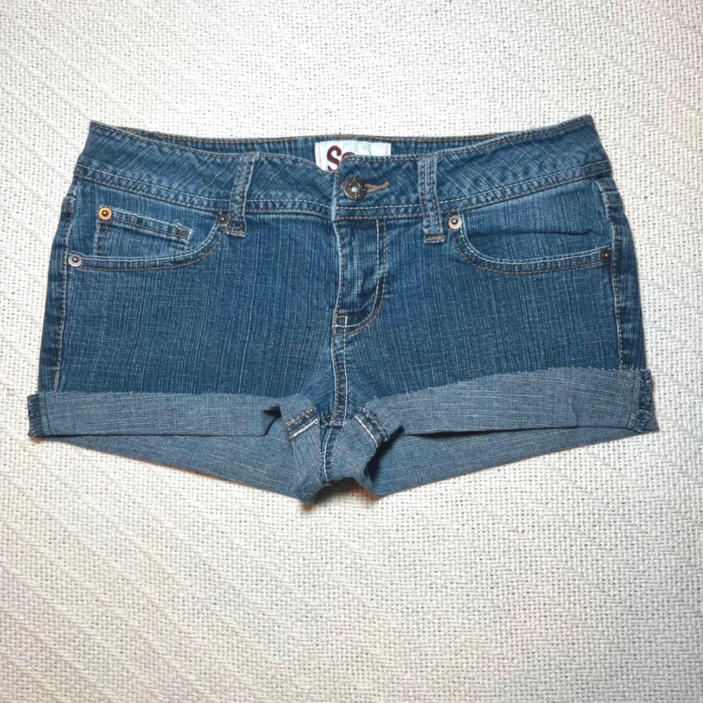 Low Rise Mini Shorts Y2K Style Cuffed Jean Shorts Size 7
